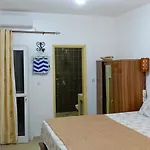 Jado House
